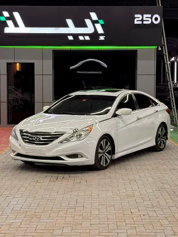 Hyundai Sonata ,