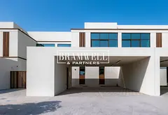 Perfect Location | Massive Plot | Luxurious