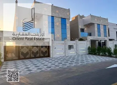 فيلا للبيع بعجمان منطقه الحليو2 الفيلا تتكون من ثلاث طوابق 5 غرف ماسترمع الخزانات ومجلس وصالة ومطبخ كبير وغرفه خادمه ورووف وباركينج.