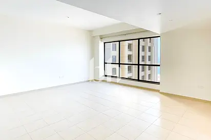Unfurnished | Prime Location | Sea View