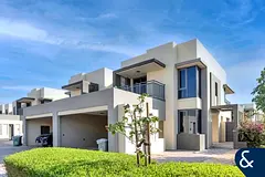 Motivated Seller | Vacant | 5 Bed | Corner