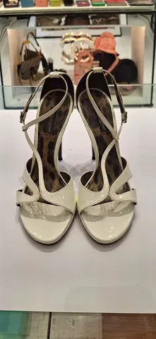 Elegant White Heels with Stylish Straps