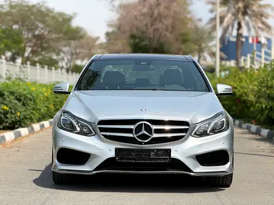 2016 Mercedes-BENZ E-CLASS 照片 2
