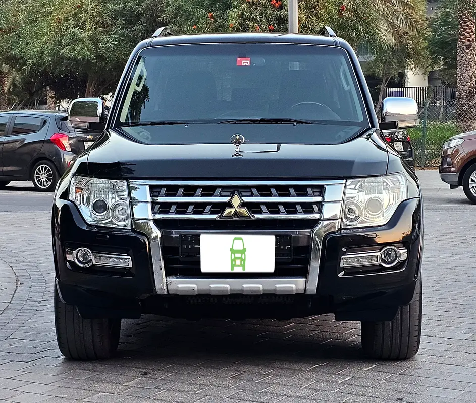 Mitsubishi Pajero 2020 — photo 1 of 13
