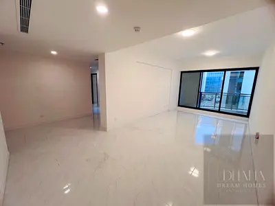 SPACIOUS APARTMENT l PRIME LOCATION l NEAR METRO I FAMILY BUILDING