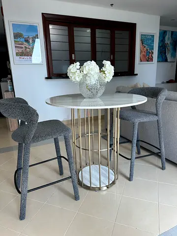 2XL Home Console Table + 2 Bar Stools – Luxury Set – Excellent Condition