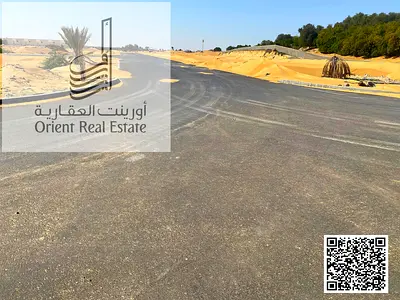 ارض شارع وسكه للبيع في الزاهية عجمان سكني استثماري G+2 مقابل الخدمات مباشره بسعر مميز