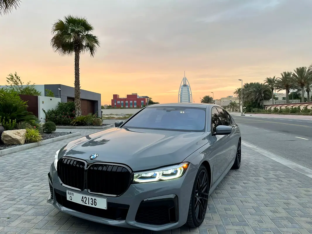 750i