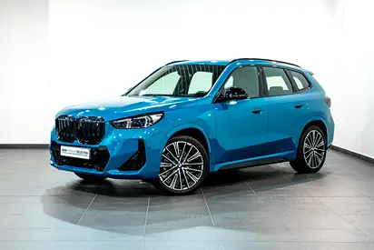 iX1 xDrive 30i Luxury M Sport Package
