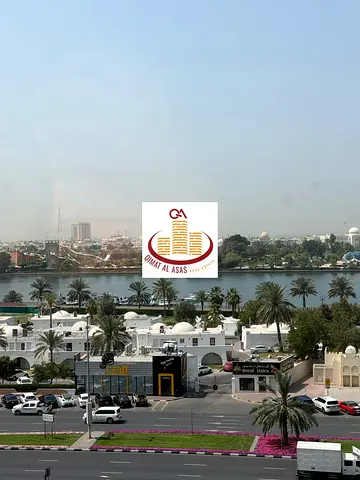 للبيع شقة غرفتين وصالة مع موقف  اطلالة بحيرة خالد - للبيع بالمجاز 1