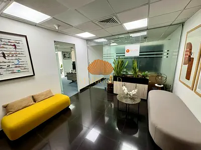 FITTED | PREMIUM BUILDING | WELL MAINTAINED