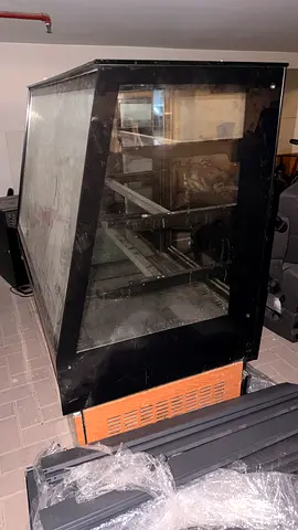 Fridge chiller (cake,juice,fruit…)