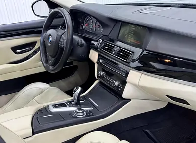 صورة مصغرة 12 لـ 2013 BMW M5