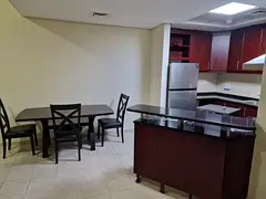 Single bed space in Twin Sharing Master bed Room