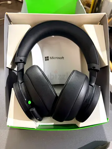 Xbox Wireless Headset for Xbox Series X|S, Xbox One, and Windows 10 Devices