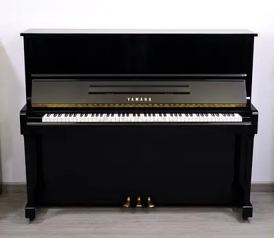 Yamaha upright Piano U10BL