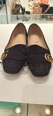 Stylish Black Loafers with Decorative Buckle