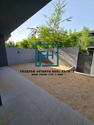 DISTRESS DEAL | MID UNIT | VASTU COMPLIANT | FREEHOLD | FULLY PAID