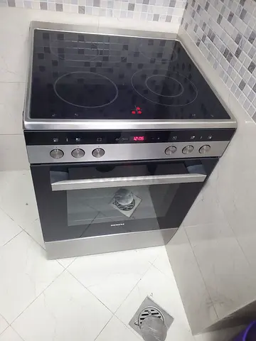 New model Siemens 60cm electric cocker 4 hubs freestanding