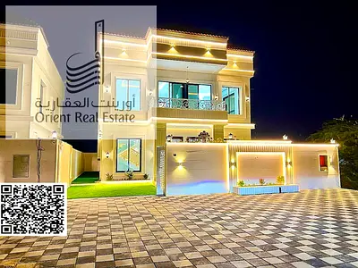 Villa for sale in Ajman, Al Zahiyah area. The villa consists of 5 master bedrooms, a majlis, 2 living rooms, and a maid's room. Freehold ownership ava