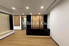 Prime Location | 5 Parkings | Vacant Soon