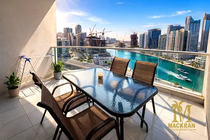 Amazing offers | Big Balcony | Canal View | elegant studio