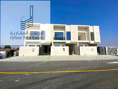 فيلا للبيع بعجمان منطقة الحليو2 الفيلا عبارة عن 4 غرف ماستر_ مجلس_2صالة_ غرفة خادمة _ تملك حر لجميع الجنسيات_ كاش او تمويل بنكي