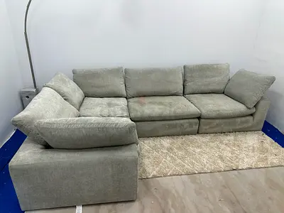 Selling pan emirates pianca Sofa