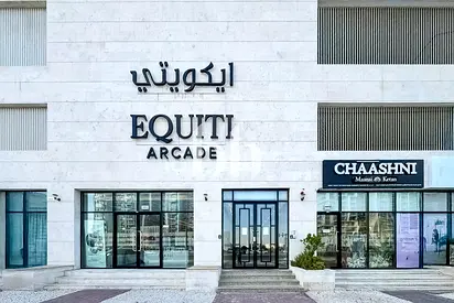 6 Cheques | Unfurnished | With Balcony | 1 Parking