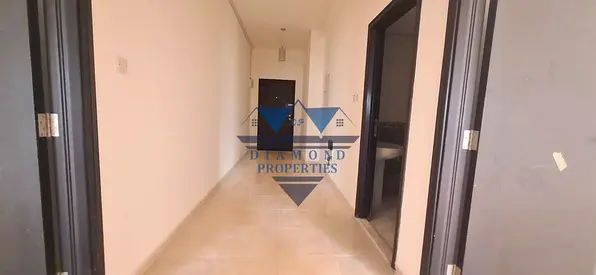 Very spacious and beautiful place Good location luxury apartment 1bhk cantral AC with master bedroom in just in 35k