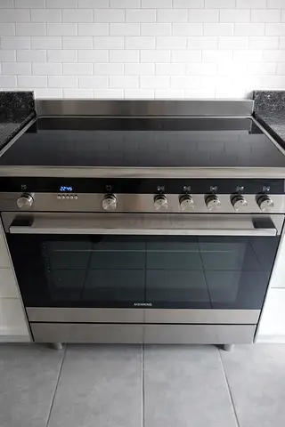 SIEMENS brand Iq700 electric ceramic 5 hobs cooking range oven dual fan stove 90x60 cooker