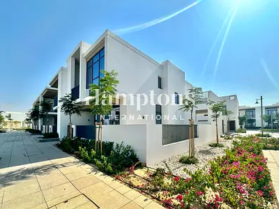 Corner Unit | Splash Pad & Green Backing | VOT