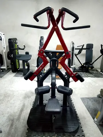 Pro Strength Rotary Lat Pull-Down - Muscle D Fitness , AED 7000