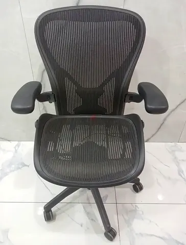 Herman miller Aeron size C fully loaded