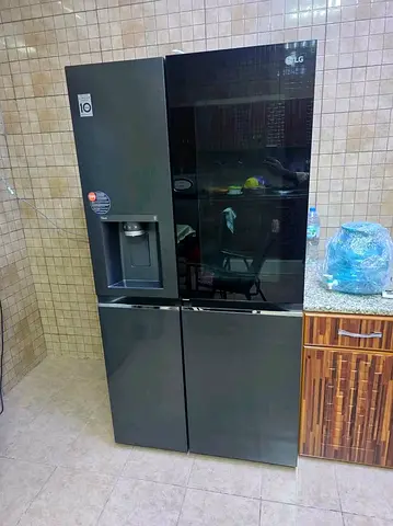 LG Insta View Side By Side Fridge Freezer