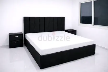 Modern Black Brand New Queen size bed Queen bed with medical mattress good quality