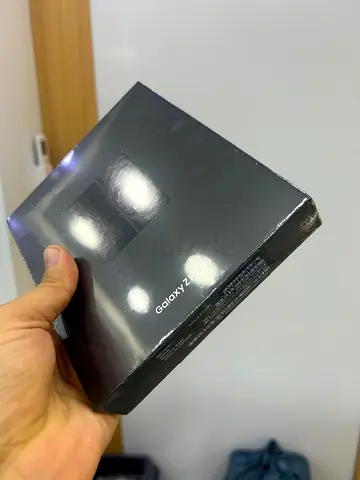 Samsung galaxy Z Fold 5 256 GB Bran new Box Packed Fresh