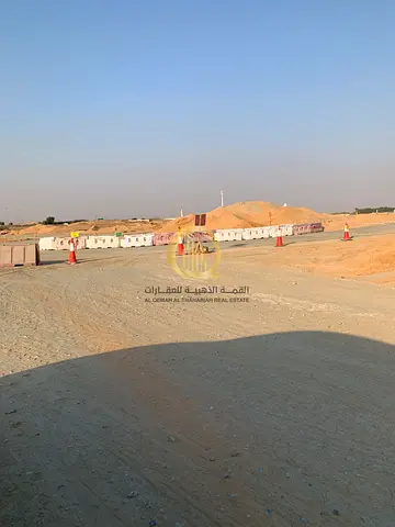 للبيع ارض في البليدة تجاري . بموقع مميز قريب من مسجد وعلى شارع المليحة الرئيسي . تملك حر للاخوة العرب