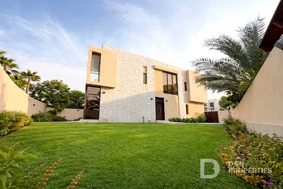 Large Garden | Single Row | Prime Location