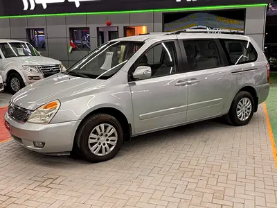 Kia Carnival , 3.3 L , V6