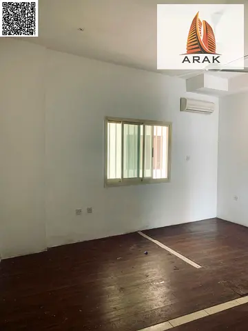 A studio apartment is available for annual rent in Liwara 2, ideal for individuals or employees. Located in a quiet and safe area, close to markets