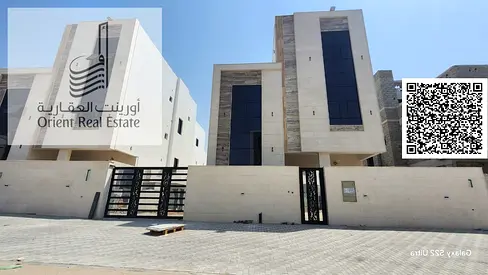 فيلا للبيع بمنطقه الحليو2  الفيلا عباره عن 1+G+ رووف و 7 غرف ماستر ومجلس وصاله ومطبخ كبير ومطبخ تجهيزى وغرفه خادمه