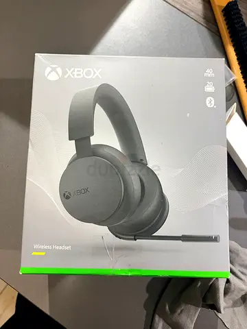 Xbox Wireless Headset (Model 2065)