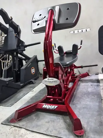 Hoist Dual Action Leg Press - 10,000