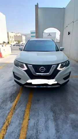 Nissan extrial. For sell . Serious buyer. Please.