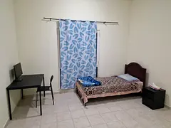 Single bed space in Twin Sharing Master bed Room