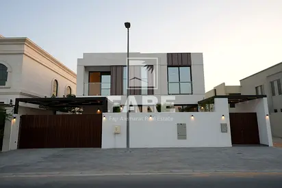 فيلا مستقلة فاخرة 4 غرف ومجلس بالحوشي