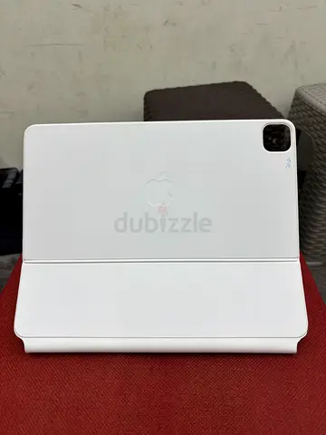 Apple Magic Keyboard 13”