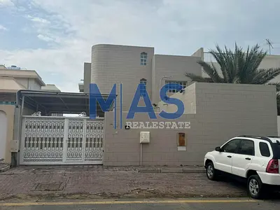 Sharjah. Palm Groves area