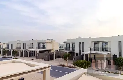 eachside Elegance | Modern Living on Falcon Island | Prime Location